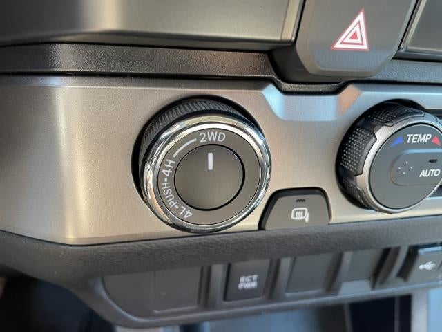 2021 Toyota Tacoma 4WD SR5 Double Cab 5' Bed V6 AT (Natl)