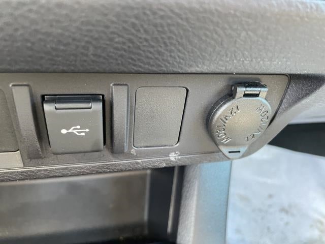 2021 Toyota Tacoma 4WD SR5 Double Cab 5' Bed V6 AT (Natl)