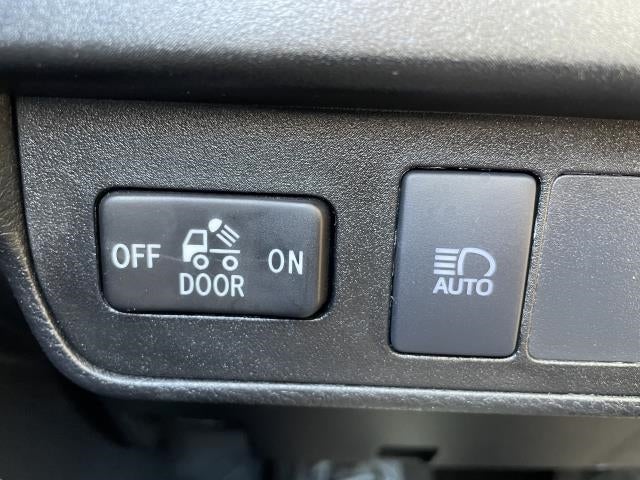 2021 Toyota Tacoma 4WD SR5 Double Cab 5' Bed V6 AT (Natl)