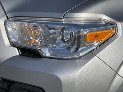 2021 Toyota Tacoma 4WD SR5 Double Cab 5' Bed V6 AT (Natl)