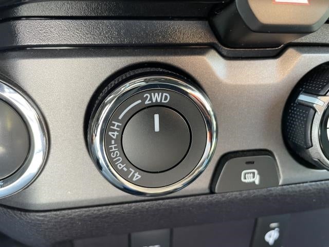 2017 Toyota Tacoma TRD Off Road Double Cab 5' Bed V6 4x4 MT (Natl)