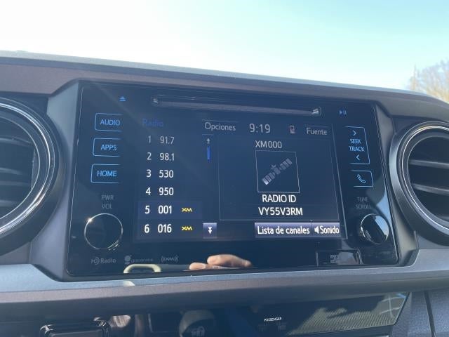 2017 Toyota Tacoma TRD Off Road Double Cab 5' Bed V6 4x4 MT (Natl)