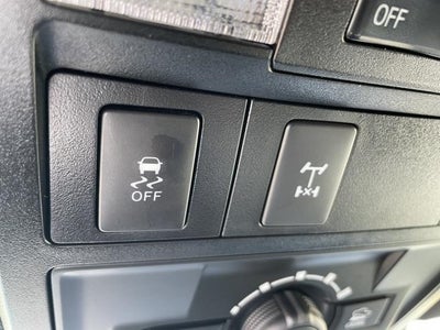 2017 Toyota Tacoma TRD Off Road Double Cab 5' Bed V6 4x4 MT (Natl)