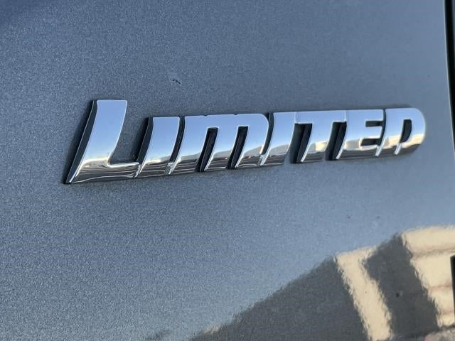 2018 Toyota Tacoma Limited Double Cab 5' Bed V6 4x4 AT (Natl)