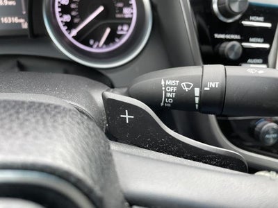 2018 Toyota Camry SE Auto (Natl)