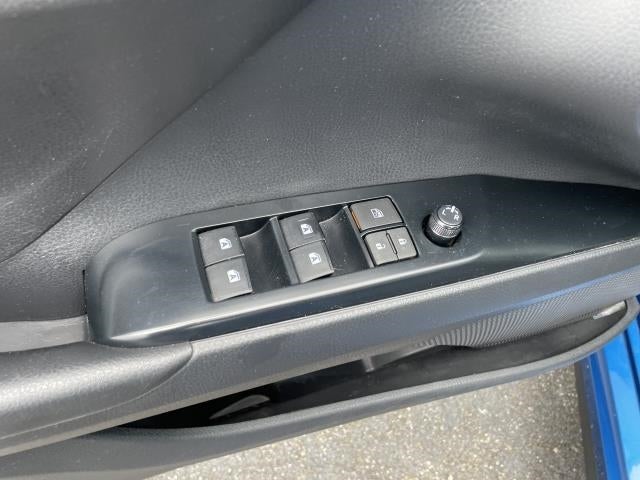 2019 Toyota Camry SE Auto (Natl)