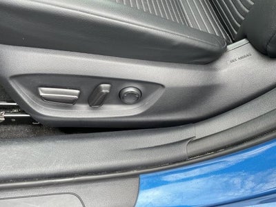 2019 Toyota Camry SE Auto (Natl)