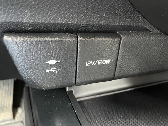 2019 Toyota Camry SE Auto (Natl)