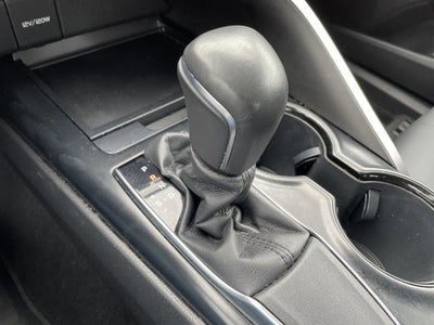 2019 Toyota Camry SE Auto (Natl)