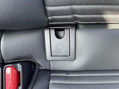 2019 Toyota Camry SE Auto (Natl)