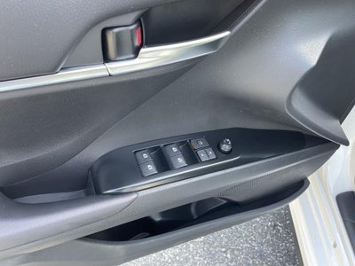 2019 Toyota Camry SE Auto (Natl)