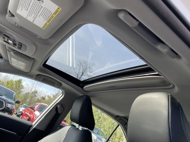 2019 Toyota Camry SE Auto (Natl)