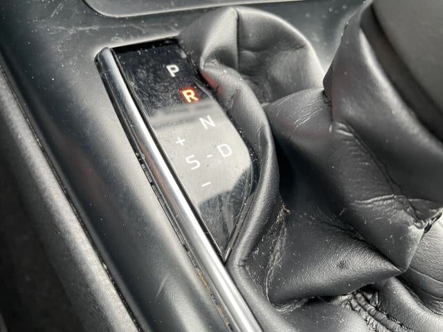 2019 Toyota Camry SE Auto (Natl)