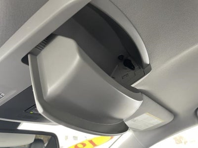 2019 Toyota Camry SE Auto (Natl)