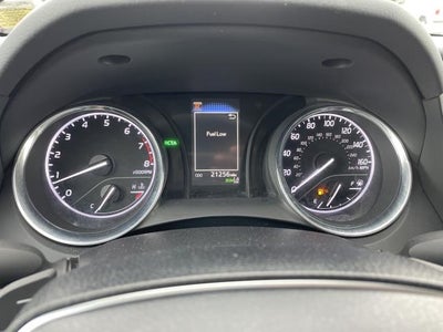2019 Toyota Camry SE Auto (Natl)