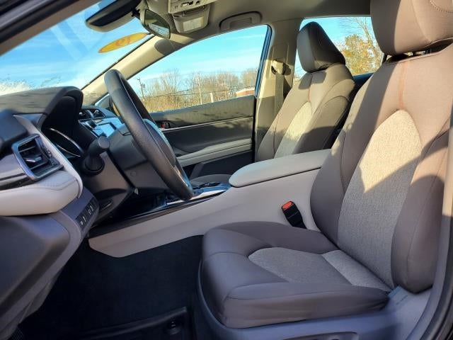 2019 Toyota Camry LE Auto (Natl)