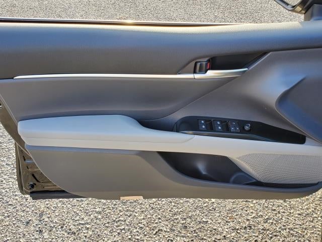 2019 Toyota Camry LE Auto (Natl)