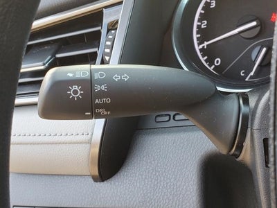 2019 Toyota Camry LE Auto (Natl)