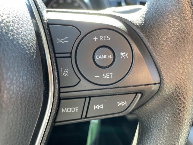 2019 Toyota Camry LE Auto (Natl)