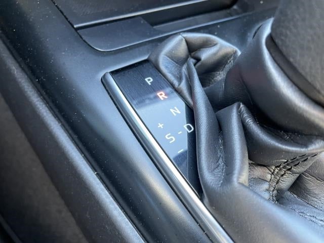 2019 Toyota Camry LE Auto (Natl)