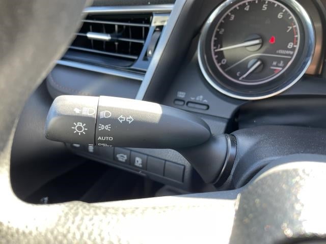 2019 Toyota Camry LE Auto (Natl)