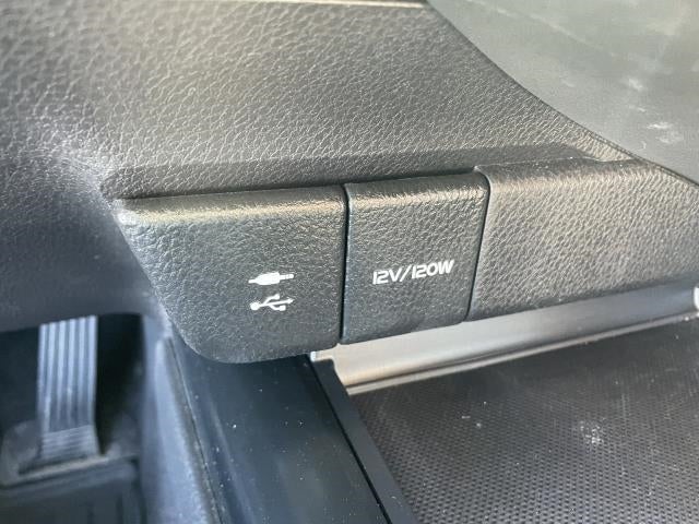 2019 Toyota Camry SE Auto (Natl)