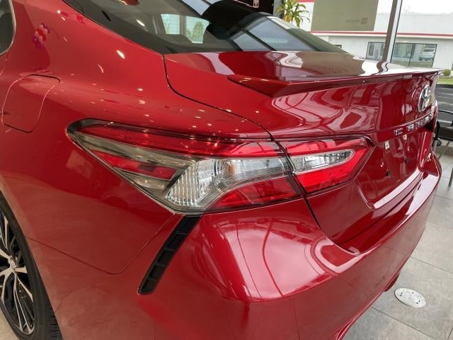 2019 Toyota Camry SE Auto (Natl)