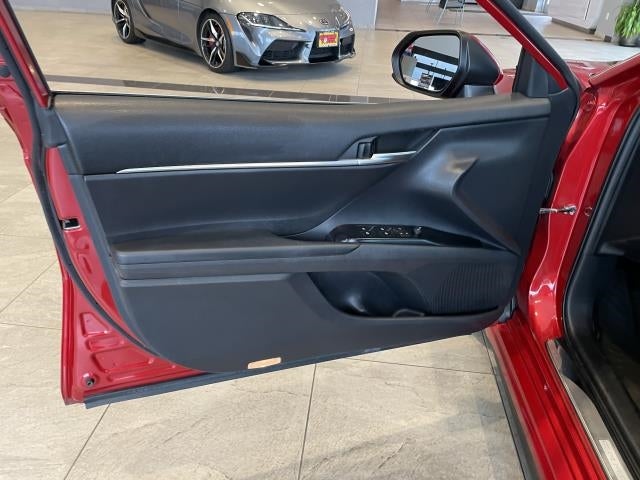 2019 Toyota Camry SE Auto (Natl)