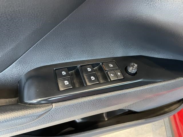 2019 Toyota Camry SE Auto (Natl)