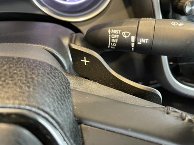 2019 Toyota Camry SE Auto (Natl)