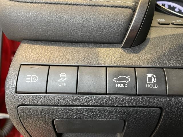 2019 Toyota Camry SE Auto (Natl)