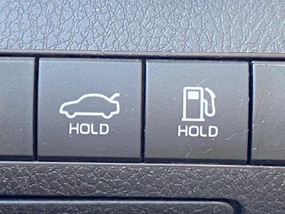 2019 Toyota Camry SE Auto (Natl)