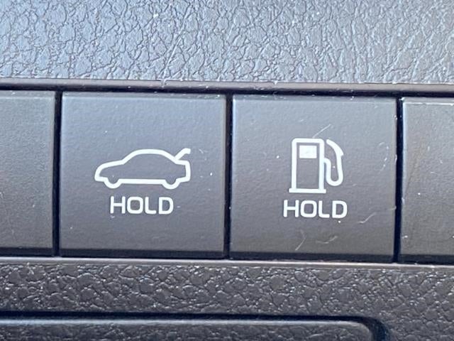 2019 Toyota Camry SE Auto (Natl)