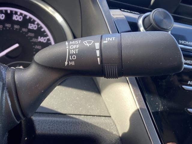 2019 Toyota Camry SE Auto (Natl)