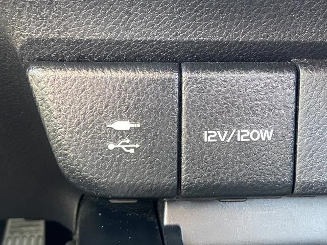 2019 Toyota Camry SE Auto (Natl)