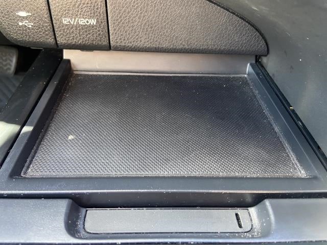 2019 Toyota Camry SE Auto (Natl)