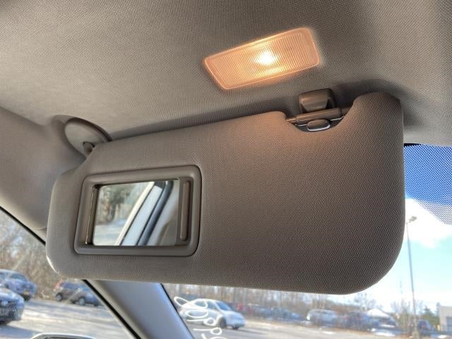 2019 Toyota Camry SE Auto (Natl)