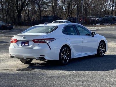 2019 Toyota Camry SE Auto (Natl)