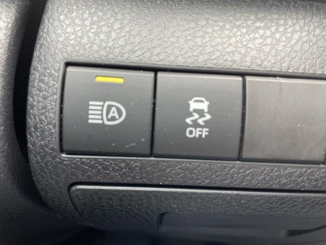 2019 Toyota Camry SE Auto (Natl)