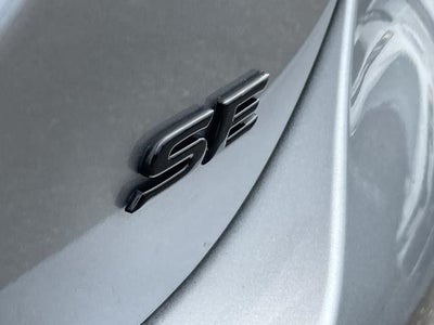 2019 Toyota Camry SE Auto (Natl)