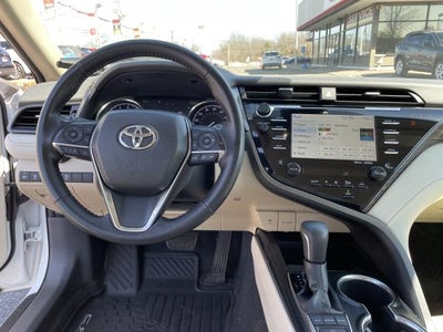 2019 Toyota Camry XLE Auto (Natl)