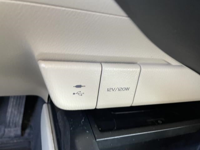 2019 Toyota Camry XLE Auto (Natl)