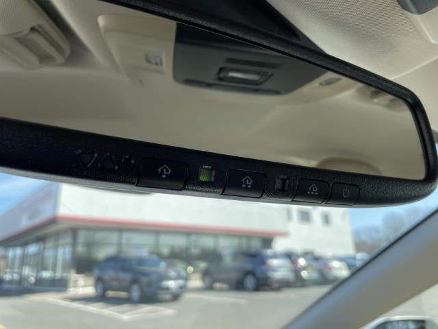 2019 Toyota Camry XLE Auto (Natl)