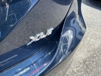 2019 Toyota Camry XLE Auto (Natl)