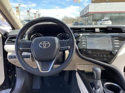 2019 Toyota Camry XLE Auto (Natl)