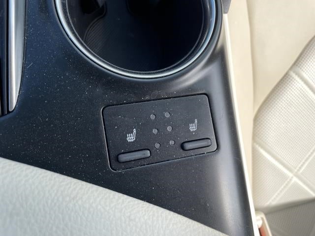 2019 Toyota Camry XLE Auto (Natl)