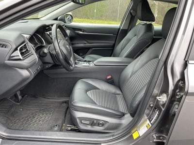2019 Toyota Camry Hybrid SE CVT (Natl)