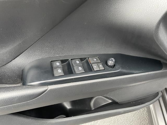 2019 Toyota Camry Hybrid SE CVT (Natl)