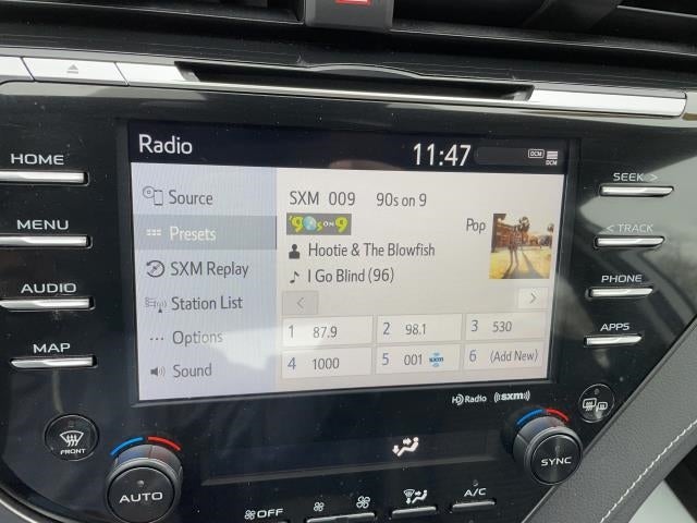 2019 Toyota Camry Hybrid SE CVT (Natl)