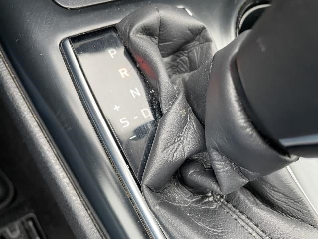 2019 Toyota Camry Hybrid SE CVT (Natl)